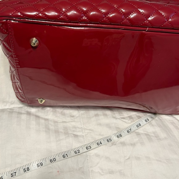 Big Buddha travel bag. Lightly used. Red - Picture 10 of 10